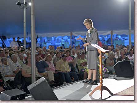 Frontczak portraying Eleanor Roosevelt at High Plains Chautauqua